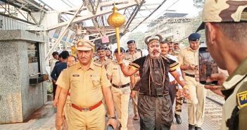 Awareness through street play at Dombivli Railway Station